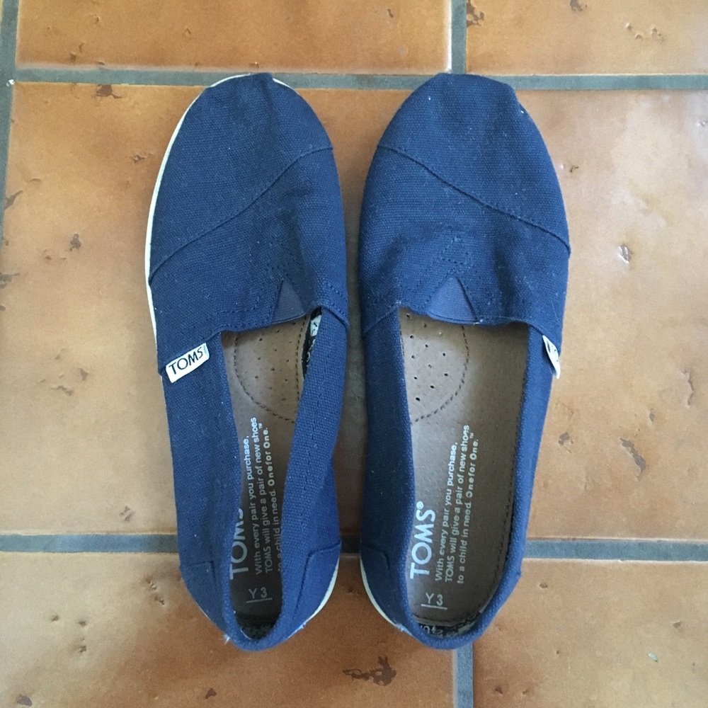 Toms Youth Classic Navy Size 3